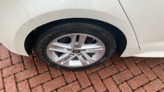 Toyota Corolla 1.8 VVT-i Hybrid Icon Tech 5dr CVT Hybrid Hatchback